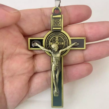 Mặt dây chuyền Thánh Benedict Cross Charm trừ tà - 5 chiếc vòng cổ Mân Côi, giá 125.950₫ 2