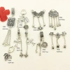 Mặt dây chuyền và vòng tay tua rua thiết kế hoa nở, khóa cá sấu chắc chắn - Giá chỉ 52.026đ 2