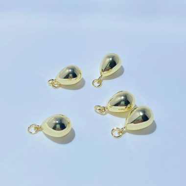 Mặt dây chuyền vòng đai rỗng vàng 14K giọt nước - sang trọng, giá ưu đãi 40.112 VND