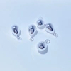 Mặt dây chuyền vòng đai rỗng vàng 14K giọt nước - sang trọng, giá ưu đãi 40.112 VND 5