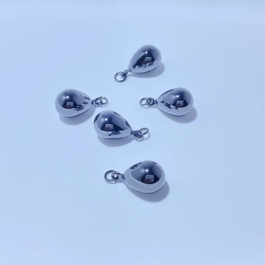 Mặt dây chuyền vòng đai rỗng vàng 14K giọt nước - sang trọng, giá ưu đãi 40.112 VND 6 Mặt dây chuyền vòng đai rỗng vàng 14K giọt nước - sang trọng, giá ưu đãi 40.112 VND 6