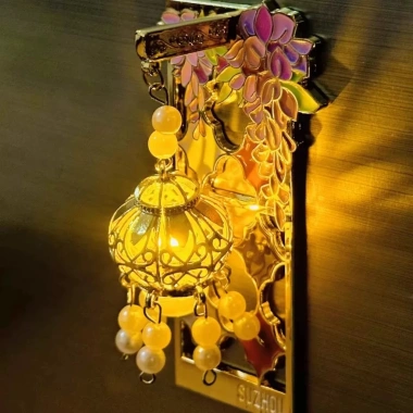 Miếng dán tủ lạnh phát sáng retro - Đèn lồng kim loại cổ, dạ quang, quà lưu niệm du lịch, 247.500 VND 2