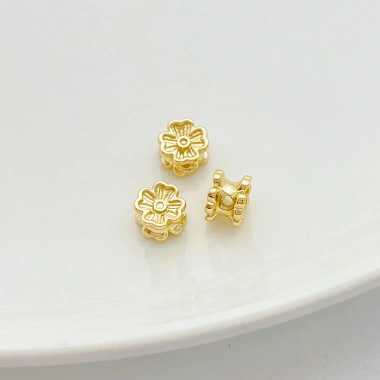 Miếng Đệm Hạt 14K Vàng Bảo Quản Đôi Mặt Ren Cánh Hoa Handmade - Giá chỉ 15.979₫