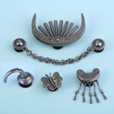 Miss Zoe Jibbitz kim loại bướm và nhện dây xích giày - Khóa ngôi sao kim cương, phụ kiện thời trang 37.296₫