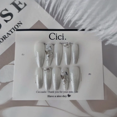 Móng tay giả thiết kế sang chảnh Nailbox Kỷ Yếu - Nail cô dâu giá ưu đãi 83.650₫ 2 Móng tay giả thiết kế sang chảnh Nailbox Kỷ Yếu - Nail cô dâu giá ưu đãi 83.650₫ 2