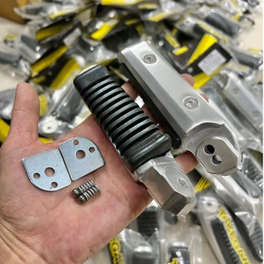 MONQIQI Bàn đạp sau xe máy - Phù hợp mọi dòng xe, dễ lắp đặt, giá chỉ 95.000 VNĐ 3 MONQIQI Bàn đạp sau xe máy - Phù hợp mọi dòng xe, dễ lắp đặt, giá chỉ 95.000 VNĐ 3