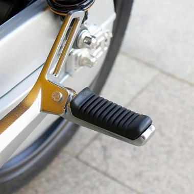 MONQIQI Bàn đạp sau xe máy - Phù hợp mọi dòng xe, dễ lắp đặt, giá chỉ 95.000 VNĐ