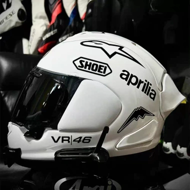 Mũ bảo hiểm dán đề can ống kính phản quang, chống thấm nước - Trang trí xe máy Honda Yamaha, giá chỉ 85.744₫