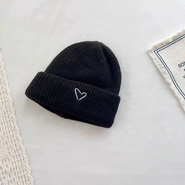 Mũ thêu trái tim dệt kim bé gái, len màu trơn, móc bonnet, giảm còn 56.900₫