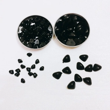 Mũi Thú Dán Gấu Bông Handmade Đa Size, Giá 15.000 VND - Bám Chắc, Thân Thiện Da 4 Mũi Thú Dán Gấu Bông Handmade Đa Size, Giá 15.000 VND - Bám Chắc, Thân Thiện Da 4