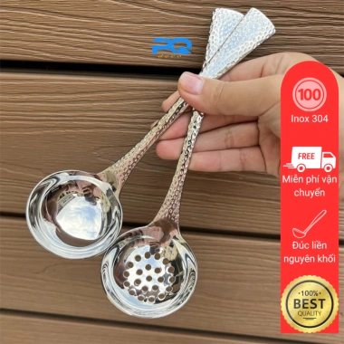 Muôi múc canh inox 18/10 C302 - Để bàn vá muỗng tròn, cán khắc, giảm giá chỉ 69.000₫