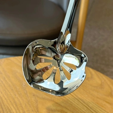 Muôi táo chockmen inox 18/10 cán dài - Múc canh, muỗng rây lọc ăn lẩu giá ưu đãi 185.000 VND