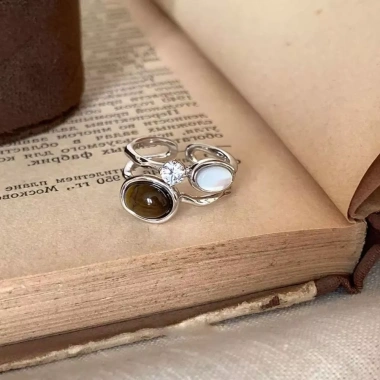 Nhẫn mắt đá nâu 2 lớp Zircon, vòng thép không gỉ, mở thanh lịch, giá 50.600₫
