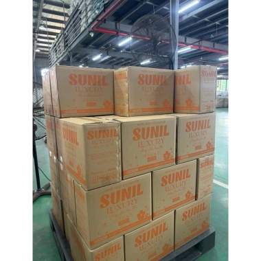 Nước giặt xả Sunil Luxury 2,2L - Sạch sâu, hương thơm sang, giảm giá 140k 3 Nước giặt xả Sunil Luxury 2,2L - Sạch sâu, hương thơm sang, giảm giá 140k 3