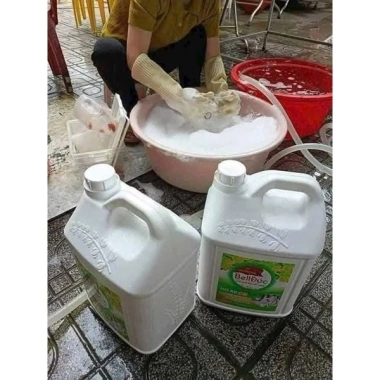 Nước rửa chén Bell Đức 10kg hương chanh - Giá siêu ưu đãi 120k, tẩy dầu mạnh, thơm mát sạch bát 5 Nước rửa chén Bell Đức 10kg hương chanh - Giá siêu ưu đãi 120k, tẩy dầu mạnh, thơm mát sạch bát 5
