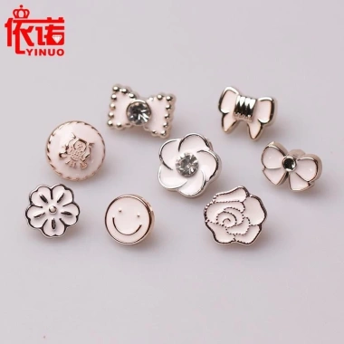 Nút áo cao cấp đa màu đen trắng đỏ - Thiết kế đẹp mắt, bền lâu, giá ưu đãi 68.244₫ 2