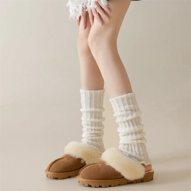Ống boot len xoè thời trang cá tính - Giá chỉ 46.900₫, giảm mạnh
