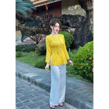 Pháp phục đi lễ chùa Bà Ba Cổ Tròn 6 cúc ngọc, vân hoa, mềm mịn - 345.000 VND 9 Pháp phục đi lễ chùa Bà Ba Cổ Tròn 6 cúc ngọc, vân hoa, mềm mịn - 345.000 VND 9