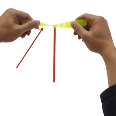 Quà Tặng Đồ Chơi Chong Chóng Nhựa Cho Bé – Giá 8.999₫, An Toàn, Gợi Nhớ Tuổi Thơ