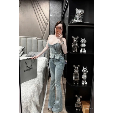 Quần Bò Loe Nạm Đá Co Dãn - Siêu Xịn Giá 590.000 Giảm Sốc, Hàng QC