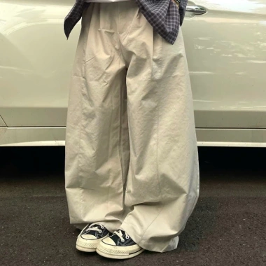 Quần Dài Vải Gió Nhăn Form Ống Rộng GODMOTHER Street Style Basic Giá 143k 2 Quần Dài Vải Gió Nhăn Form Ống Rộng GODMOTHER Street Style Basic Giá 143k 2