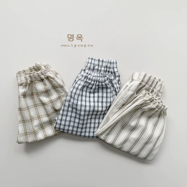 Quần đũi dài chống muỗi mùa hè cho bé trai & bé gái – Đơn giản, chỉ 226.800₫ 7 Quần đũi dài chống muỗi mùa hè cho bé trai & bé gái – Đơn giản, chỉ 226.800₫ 7