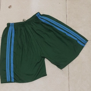 Quần đùi nam xanh rêu dáng trung niên, rộng rãi thoải mái, chỉ 35.000 VNĐ