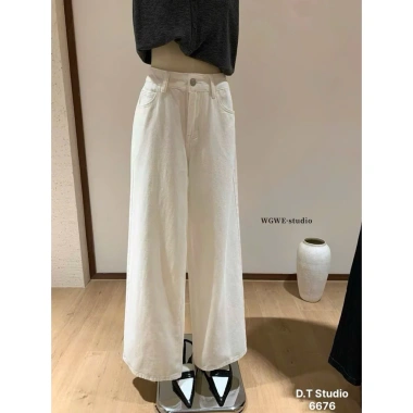 Quần Jean Wgwe W6.676 Ống Suông Trắng Trơn - Giá chỉ 439.000 VND, giảm đến 25%