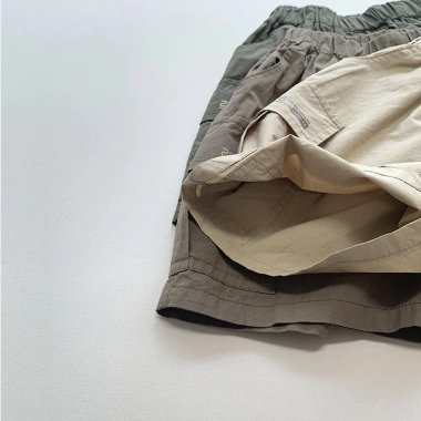 Quần kaki bé trai mùa hè form rộng, túi hộp cá tính, năng động, chỉ 234.000 VND 5