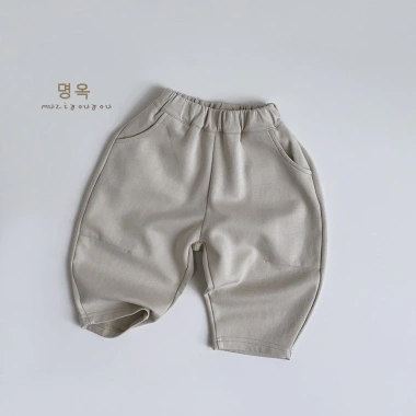 Quần nỉ dài ống rộng S62 mềm thoải mái, dày dặn cho bé trai và bé gái mùa thu đông 12 Quần nỉ dài ống rộng S62 mềm thoải mái, dày dặn cho bé trai và bé gái mùa thu đông 12