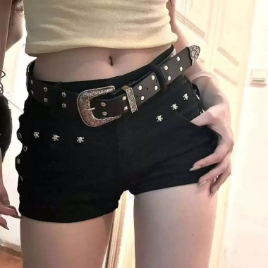 Quần short denim đinh tán hông đen phong cách Y2K ngọt ngào mùa hè siêu mát giá ưu đãi 220k