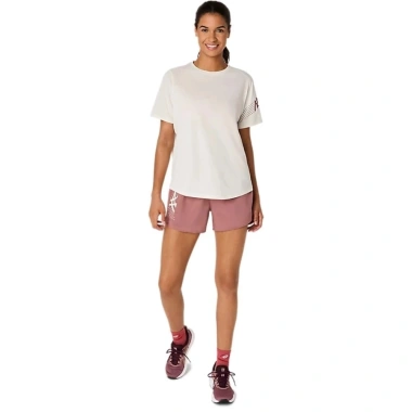 Quần short thể thao Asics Nữ ICON 4IN - Giá 931.500đ, chất liệu thoáng mát, bền