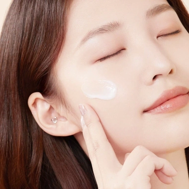 Rosetimes Vc Lazy Cream Tone Up - Kem 40ml, 5 VC, chống nước, che khuyết điểm, làm sáng da, giữ ẩm 3