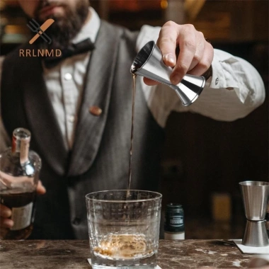 Rrlnmd 24oz 750ml Cocktail Bar - Bộ bình lắc, máy trộn, Jigger, thìa trộn, lọc - Dành cho người mới - Giá 288.310 VND 9 Rrlnmd 24oz 750ml Cocktail Bar - Bộ bình lắc, máy trộn, Jigger, thìa trộn, lọc - Dành cho người mới - Giá 288.310 VND 9