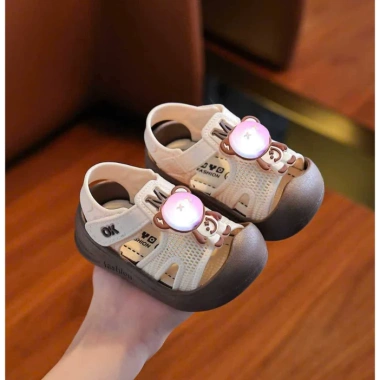 Sandal Quai Hậu Trẻ Em Chống Trơn Trượt Size 18-25 Lưới Sáng Giá 62.999₫ 2
