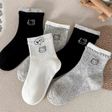 Set 10 Đôi Tất Bé Gái Cổ Trung Bèo Nhún Hello Kitty - Chỉ 71.200 VND