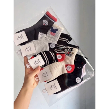 Set 10 Đôi Tất Trẻ Em Hoạt Hình Dễ Thương Cotton Dày Mềm Cổ Trung Thoáng Khí 68.800₫