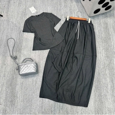 Set áo xám đậm và chân váy dài phồng size 38-65kg - Giá ưu đãi 249.000đ