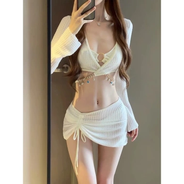 Set bikini 4 chi tiết dây đá bling bling, thắt eo sang chảnh, quyến rũ đi biển – Hottrend HHQC BKN18 10 Set bikini 4 chi tiết dây đá bling bling, thắt eo sang chảnh, quyến rũ đi biển – Hottrend HHQC BKN18 10