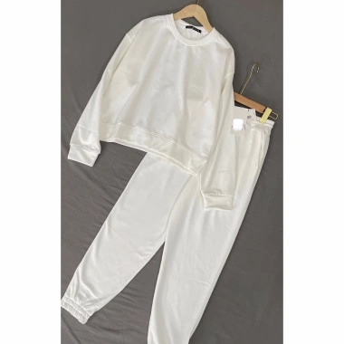 Set bộ nỉ dài sweater ZR xuất xịn, áo dài tay nỉ mềm, giá chỉ 279.000đ tại VNXK
