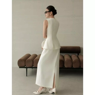 Set Nữ JOVEN Sabi Áo Form Peplum + Chân Váy Suông Dây Kéo Sau Lưng - Giá 513k