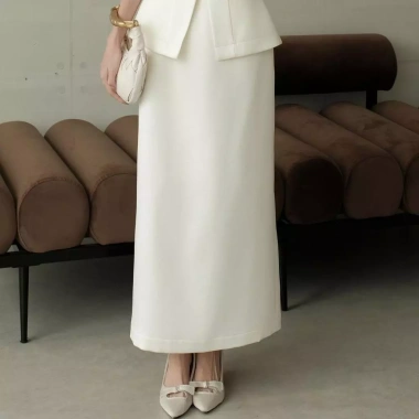 Set Nữ JOVEN Sabi Áo Form Peplum + Chân Váy Suông Dây Kéo Sau Lưng - Giá 513k