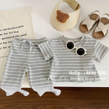 Set Quần Áo Bé Gái Tay Ngắn Kẻ Sọc + Quần Ống Loe - Thun Tăm Hàn, Mùa Hè Thoải mái 115.934₫
