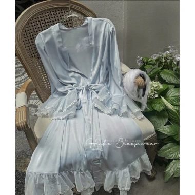 Set Váy Ngủ và Áo Choàng Lụa Hube Sleepwear Pop - Ngực Bèo, Eo Siết, Ren Đuôi Cá 9 Set Váy Ngủ và Áo Choàng Lụa Hube Sleepwear Pop - Ngực Bèo, Eo Siết, Ren Đuôi Cá 9