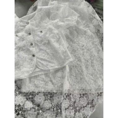Sét váy nữ nhẹ nhàng, ren, tay bồng, nút túi, viền ren, chân váy xòe 2 lớp dài