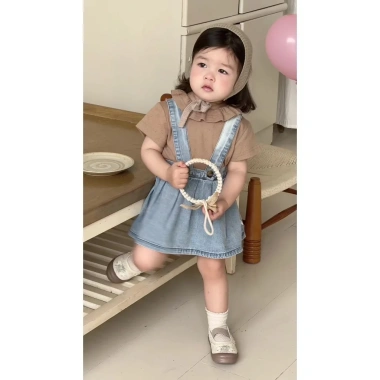 Set yếm bò mix áo ngắn tay thông hơi siêu dễ thương cho bé gái - 218.900 VND 3 Set yếm bò mix áo ngắn tay thông hơi siêu dễ thương cho bé gái - 218.900 VND 3