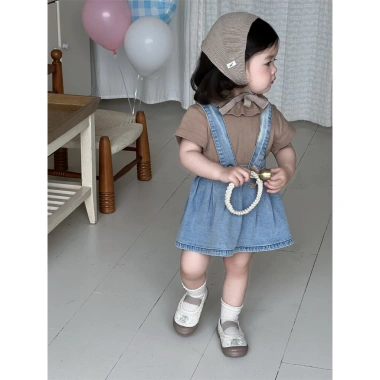 Set yếm bò mix áo ngắn tay thông hơi siêu dễ thương cho bé gái - 218.900 VND 6 Set yếm bò mix áo ngắn tay thông hơi siêu dễ thương cho bé gái - 218.900 VND 6