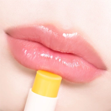 Son dưỡng môi Hồng Siêu Dưỡng Vitamin E Cỏ Mềm 4,5g Dưỡng ẩm sâu không màu