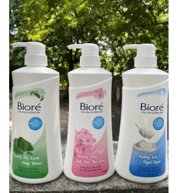 Sữa Tắm Dưỡng Ẩm Mịn Da Bioré 530g - Dưỡng ẩm sâu, Da mềm mịn, Giá chỉ 99.000₫