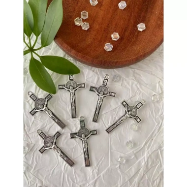 Thánh Benedict Crucifix Charm 20 chiếc - Huy chương trừ tà, vòng cổ mạ n côi 2